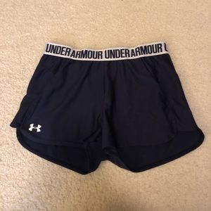 Women’s underarmour shorts!